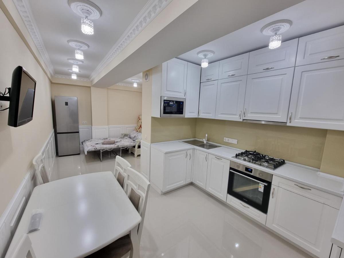 Tourist Grand Apartments Ultracentral Chişinau Exteriör bild