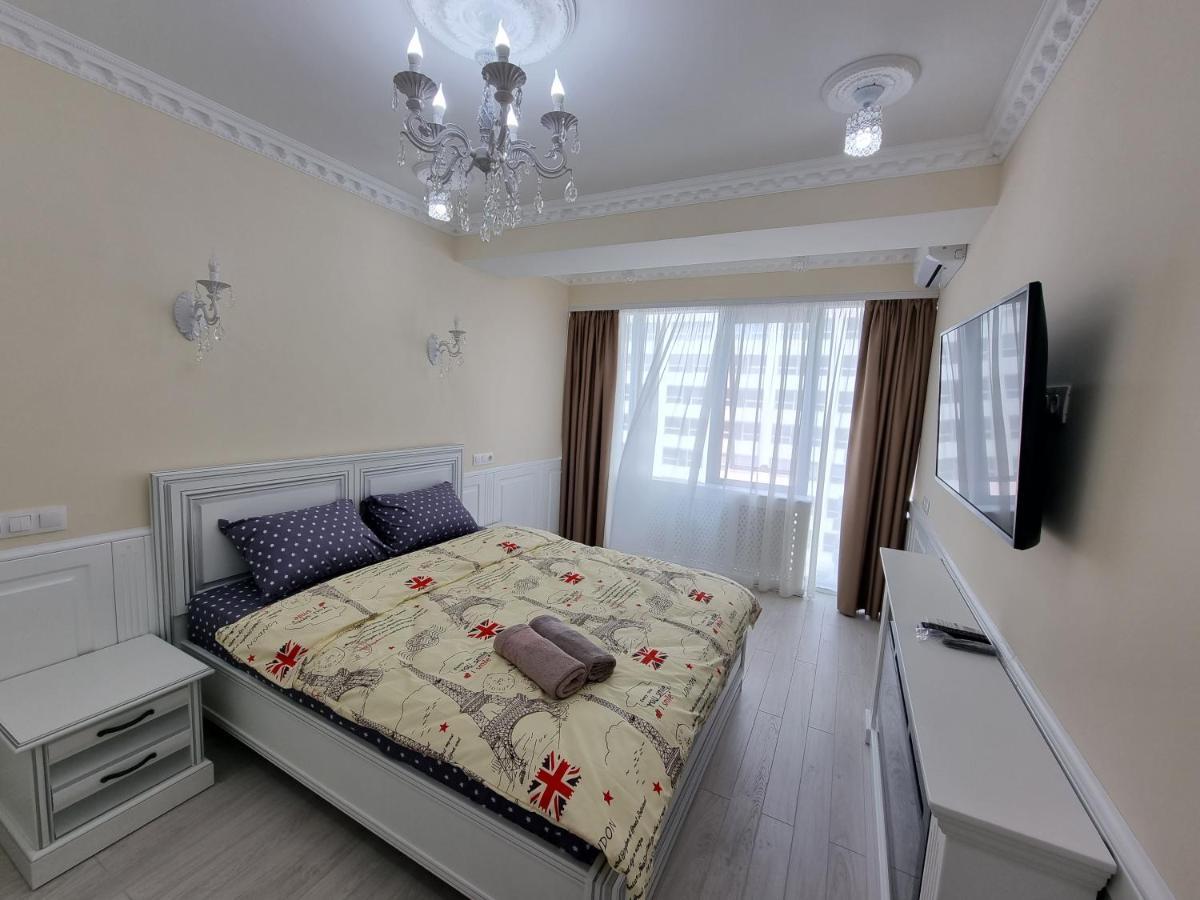 Tourist Grand Apartments Ultracentral Chişinau Exteriör bild